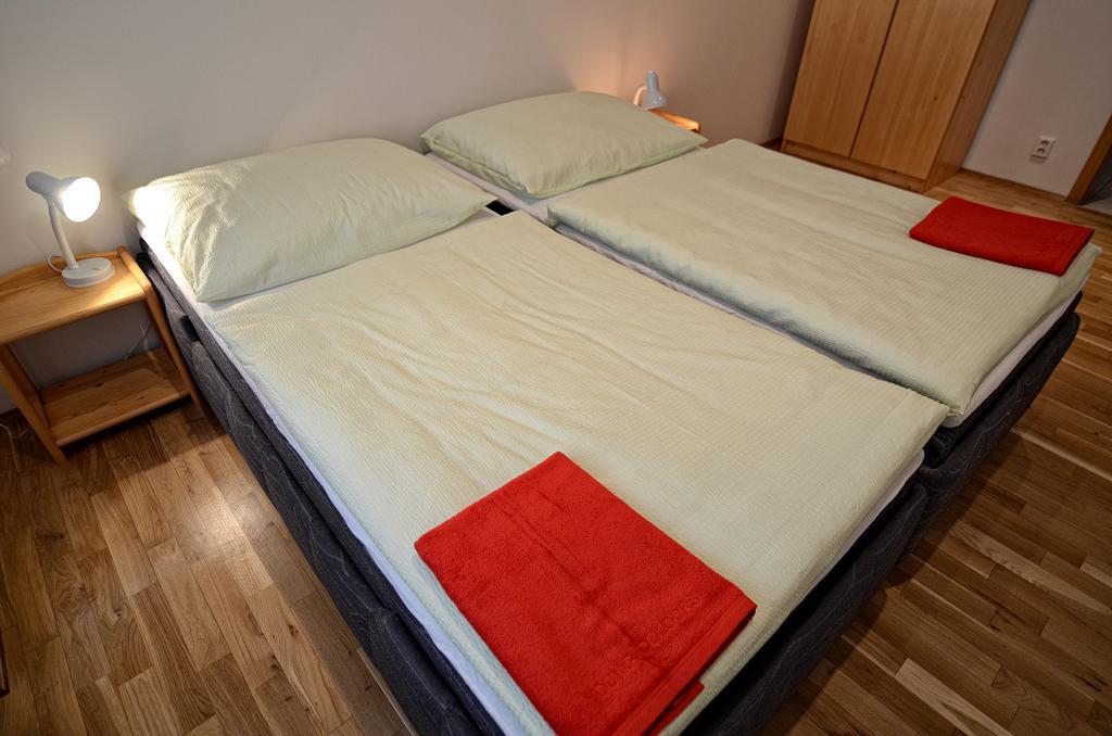 Apartments Karlin Прага Номер фото