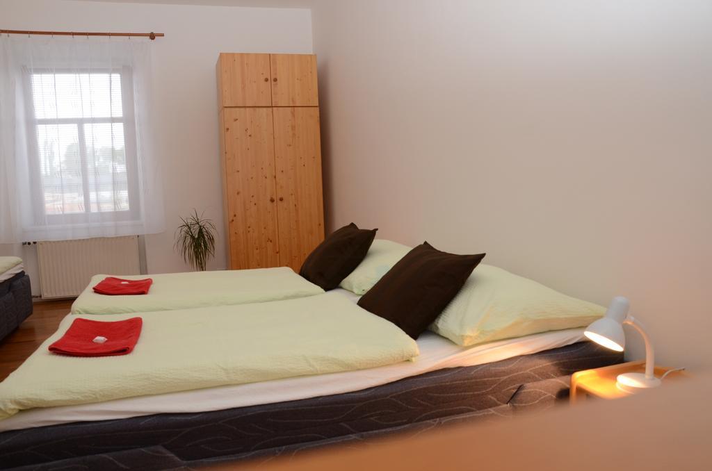Apartments Karlin Прага Номер фото