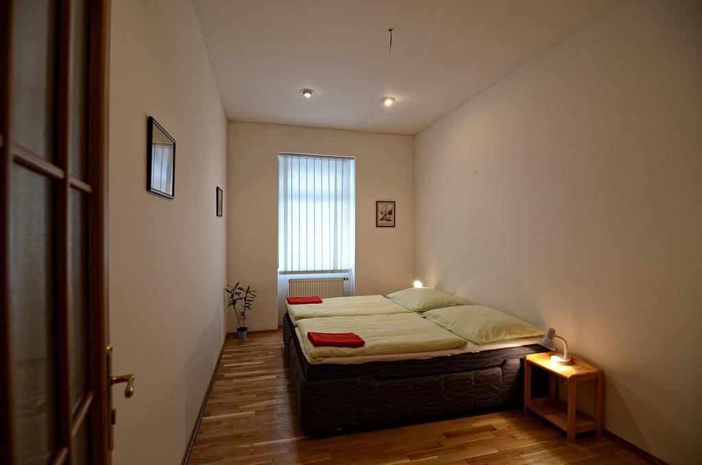 Apartments Karlin Прага Номер фото