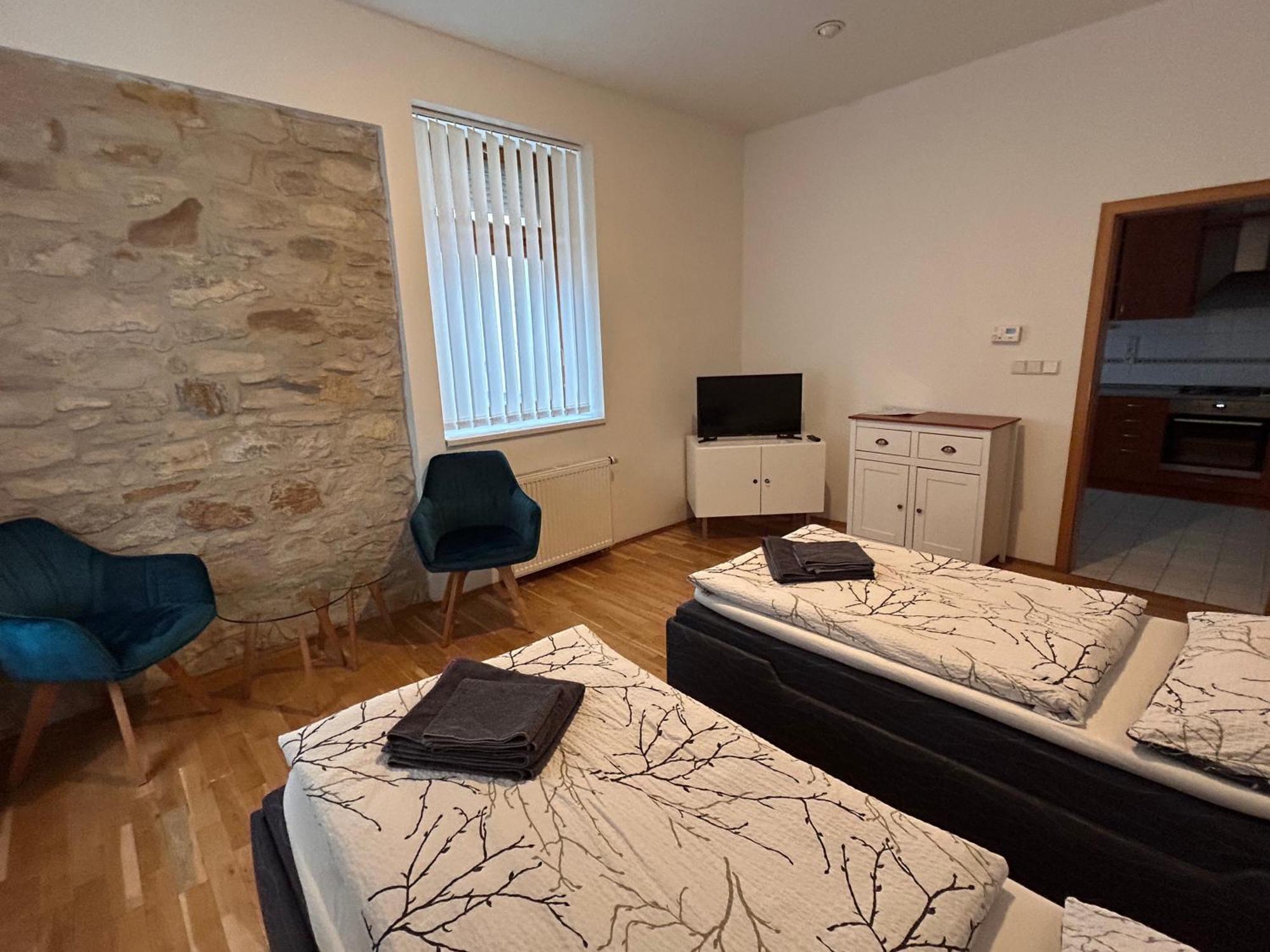 Apartments Karlin Прага Екстер'єр фото